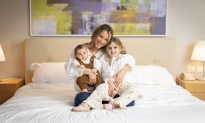 ANDY POSÓ JUNTO A EMMITA Y MATEO
