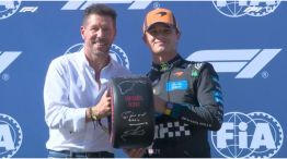 Diego Simeone junto a Lando Norris