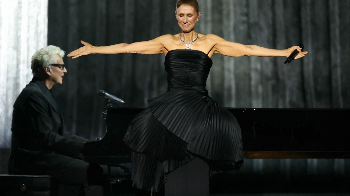 Paris: Céline Dion reappeared on stage after six years of absence