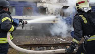 La locomotora de un tren de pasajeros fue alcanzada por un dron ruso cerca de la frontera entre Ucrania y Polonia.