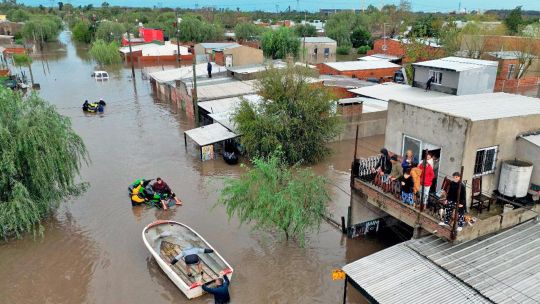 Antes de la llegada del Niño, el Gobierno mantiene timbeados $ 290 mil millones para obras hídricas