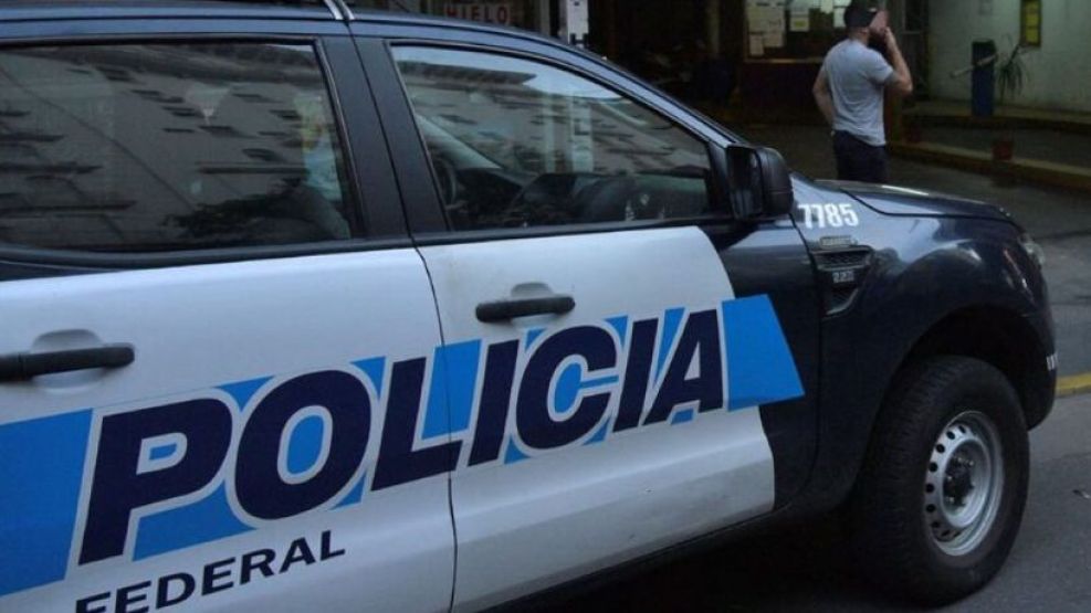 Policías federales presos