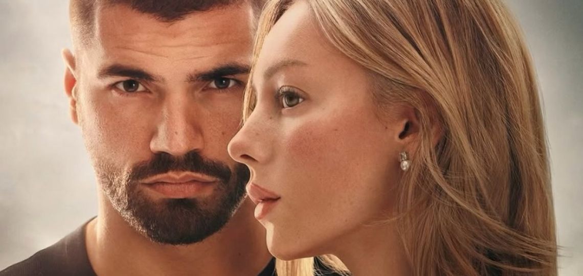 Ester Expósito: “El look de Marfil inspirado en Sandy fue idea mía, había que hacer algo icónico"