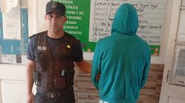detenido en esquina tras una pelea