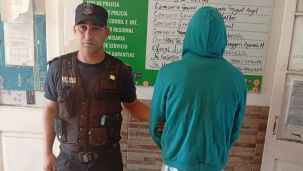 detenido en esquina tras una pelea