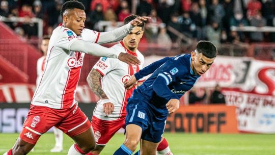 Racing cayó ante Huracán, no levanta cabeza y sigue en el fondo del Torneo Clausura