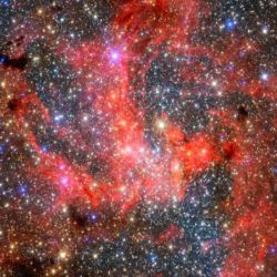 La observación representa un hito científico clave porque demuestra que ciertos compuestos químicos complejos pueden resistir condiciones sumamente hostiles
