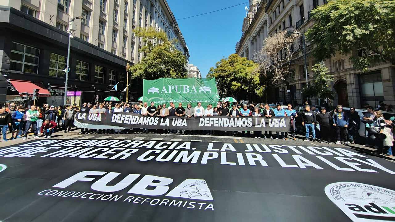 Clases públicas en Plaza de Mayo de todas las universidades Marcha UBA | Foto:Pablo Cuarterolo