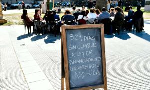Universidades, clases públicas en Plaza de Mayo 