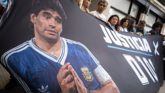 Juicio por la muerte de Maradona: las defensas buscan explicar por qué no fue internado en una clínica
