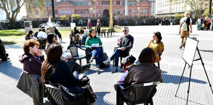 Clases públicas en Plaza de Mayo de todas las universidades Marcha UBA