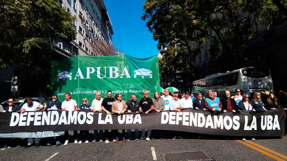 Manifestación Defendamos la UBA
