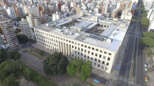 Femicidio en Santa Fe: un detenido acusado de prender fuego a su novia mientras dormía