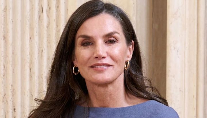 La Reina Letizia cumple 54 años: La periodista que llegó al trono y transformó la corona a su manera