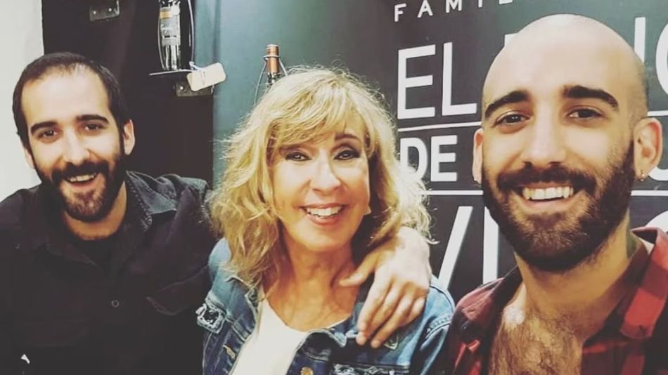 Georgina Barbarossa junto a sus hijos, Tomás y Juan