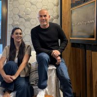 De la Cruz: Muebles con alma e identidad