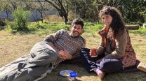 La vida de Ailu, la novia del hijo de Julián Weich, con quien construyó su casa de barro: "Si usaba lo racional, quizás no daba el paso"