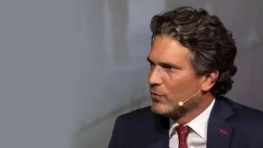 RDC: Santiago Muzio renuncia a la Casa Argentina en París y despeja el camino para la visita de Javier Milei