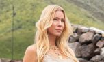 Nicole Neumann deslumbró con un impactante vestido dorado de alta costura