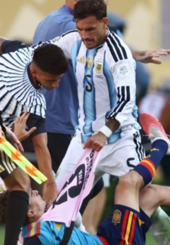 Escándalo en la final del mundo