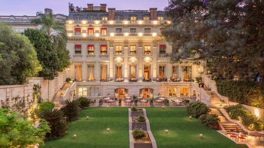 Liderar desde la empatía y la excelencia: las seis mujeres al frente del Palacio Duhau en sus 20 años