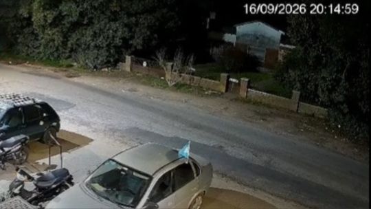 Ladrón robó una moto, se fracturó una pierna en la huida y fue detenido luego de recibir ayuda de un camionero
