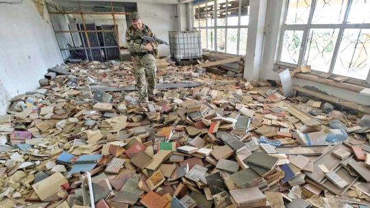 19_09_2026_ucrania_guerra_libro_cedoc_g