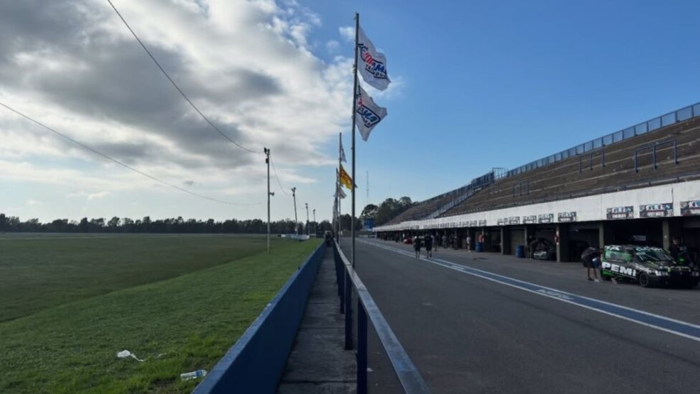 Autódromo de La Plata 