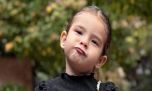 El tierno look black ballet de Sarah Burlando: tutú con lunares, zapatillas guillerminas y mucho glam