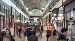 Milei sigue con mercados o shoppings como muestra de consumo (y las respuestas lapidarias ganan en primera vuelta)