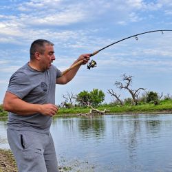 Las imágenes de la salida sirven, en este caso, para dimensionar la belleza del paisaje y la calidad de pesca que ofrece actualmente este sector del río Utis.