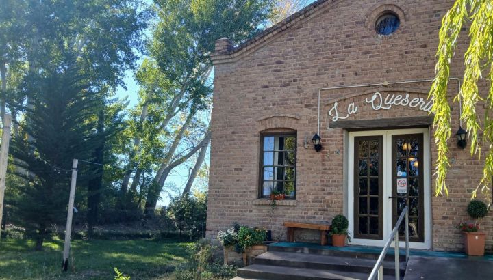 La Quesería: pastas caseras y sabores de campo en un edificio con más de un siglo de historia 