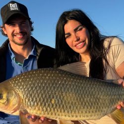 Para esta aventura se eligieron dos modalidades bien diferentes. Por un lado, la tradicional pesca de carnada; por otro, el bait, buscando aprovechar distintos sectores y las posibilidades que ofrece la zona.