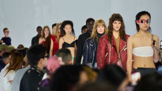 Prada Primavera-Verano 2027: el regreso de la falda