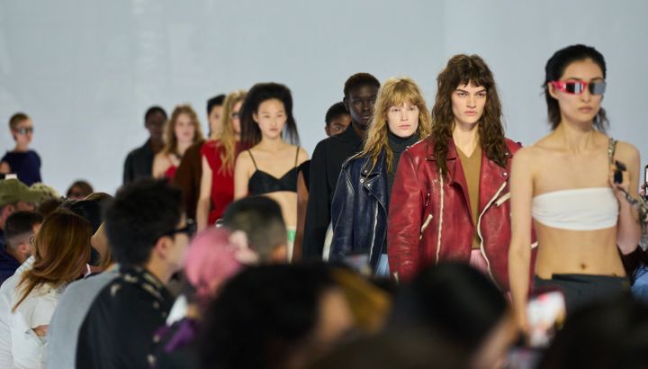Prada Primavera-Verano 2027: el regreso de la falda