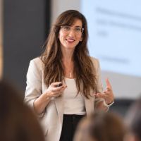 Leonela Agustina Cocco: “Soy demasiado contadora para lo humano y demasiado humana para los números”