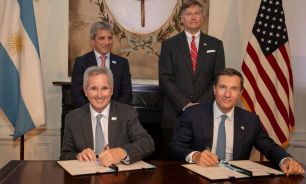 Acuerdo con EEUU firma