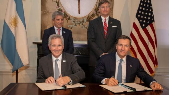 Acuerdo histórico con Estados Unidos: Washington invertirá USD 7.000 millones para el "Corredor Andes-Atlántico"