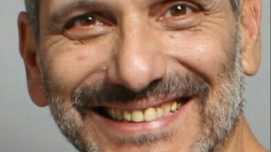 El dramaturgo, escritor y docente Ignacio Apolo.