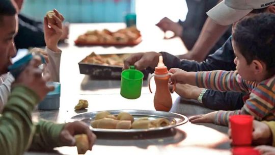 Poverty in Argentina rose to 32.3% in first half of 2026