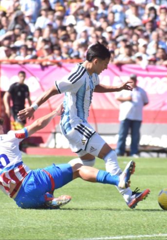 Argentina vs Paraguay en la final del Suramericano 2026