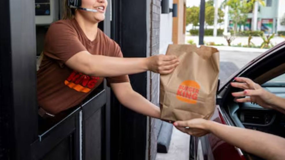 Empleados locales comida rápida