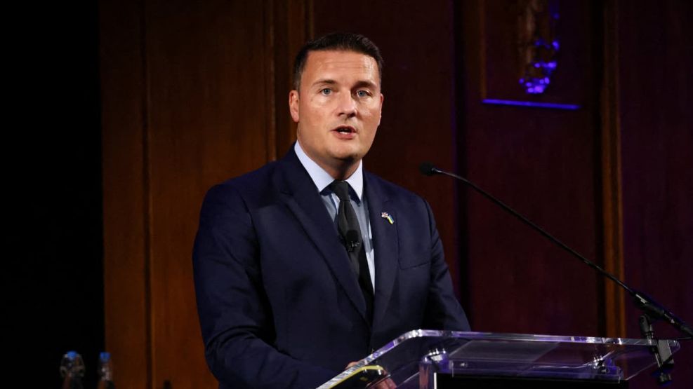 Wes Streeting sostuvo que Argentina carece de la capacidad militar para tomar el archipiélago y rechazó las pretensiones de soberanía de Javier Milei.