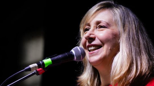 Myriam Bregman encabezó un acto en Rosario y llamó a organizar el descontento social contra el gobierno de Javier Milei.