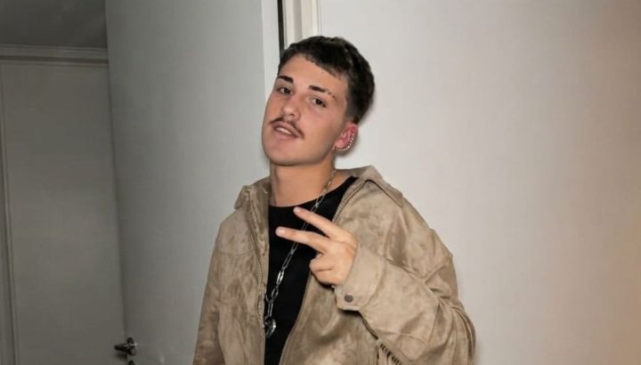 Así fue el cumpleaños de 18 de Juan Otero, el hijo de Florencia Peña: salón privado, pantalla dedicada a él y torta de corazón