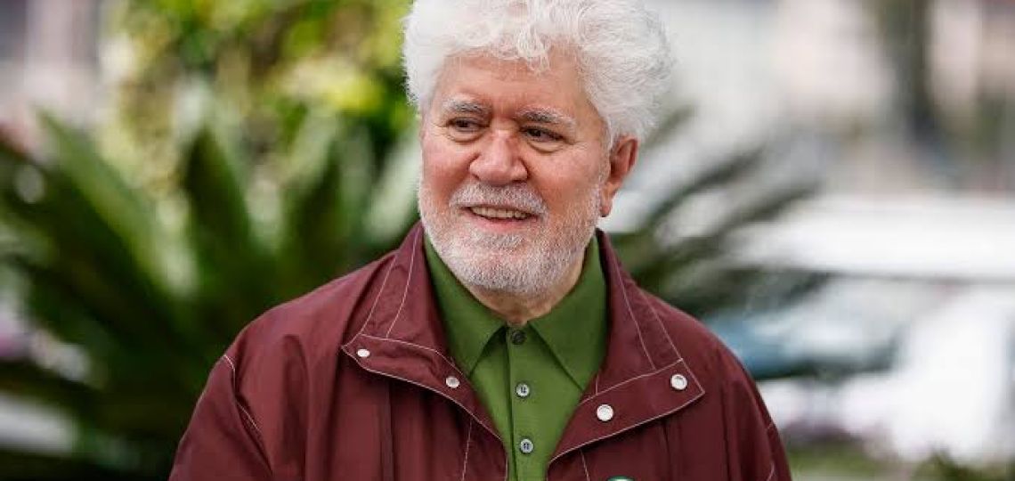 Pedro Almodóvar: "Quiero saber más sobre esos jóvenes que querrían vivir bajo el franquismo"