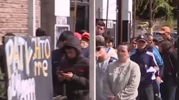 Masivo acampe en Guernica para entregar currículums