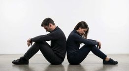 Pareja que se separa 28092026