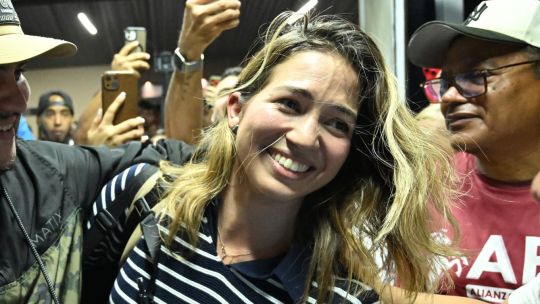 Claudia Macero, vocera de María Corina Machado, regresó a Venezuela después de permanecer más de dos años fuera del país.