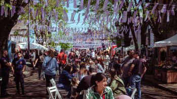 Feria Leer y Comer
